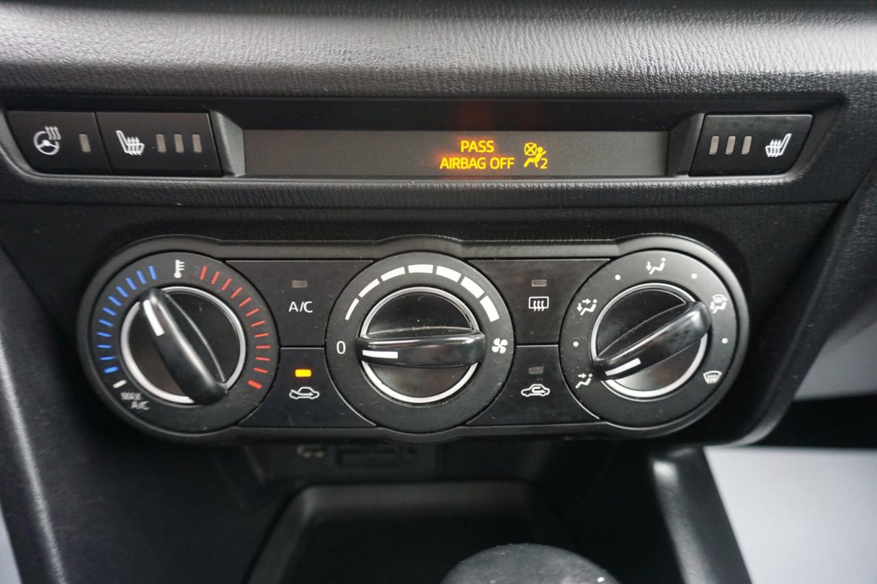 2018 Mazda MAZDA3 TOURING CERTIFIED NAV CAMERA BLUETOOTH HEATED SEATS CRUISE ALLOYS - Photo #24