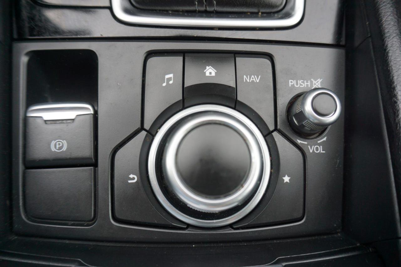 2018 Mazda MAZDA3 TOURING CERTIFIED NAV CAMERA BLUETOOTH HEATED SEATS CRUISE ALLOYS - Photo #26