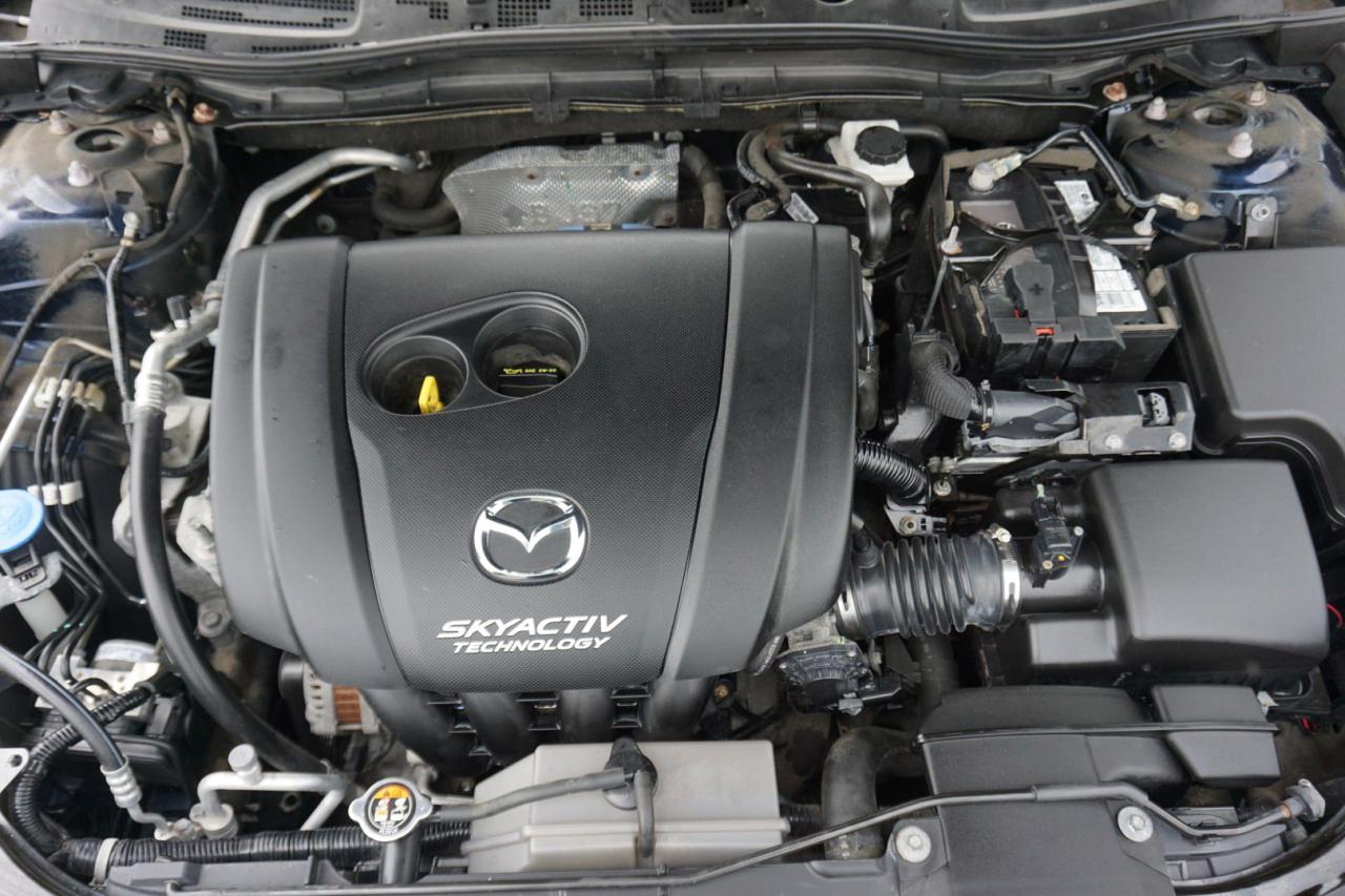 2018 Mazda MAZDA3 TOURING CERTIFIED NAV CAMERA BLUETOOTH HEATED SEATS CRUISE ALLOYS - Photo #33