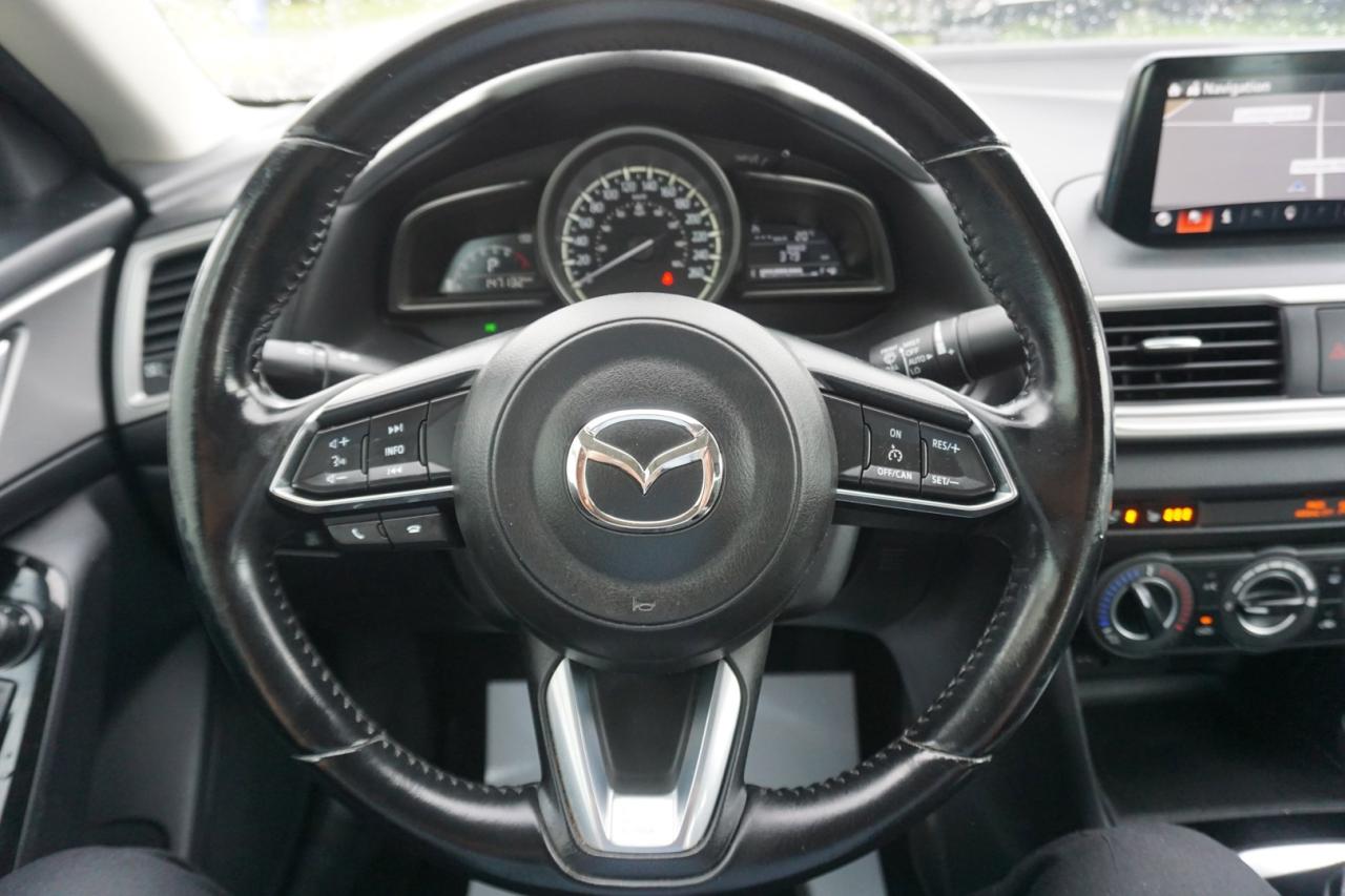 2018 Mazda MAZDA3 TOURING CERTIFIED NAV CAMERA BLUETOOTH HEATED SEATS CRUISE ALLOYS - Photo #10
