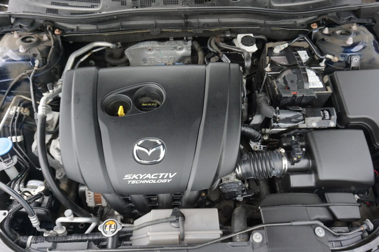 2018 Mazda MAZDA3 TOURING CERTIFIED NAV CAMERA BLUETOOTH HEATED SEATS CRUISE ALLOYS - Photo #33