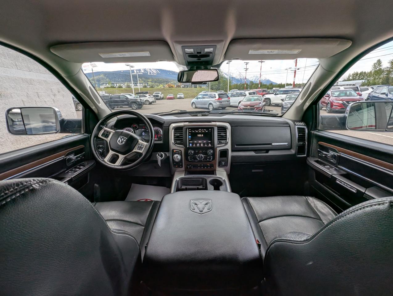 2015 RAM 1500 Laramie Photo