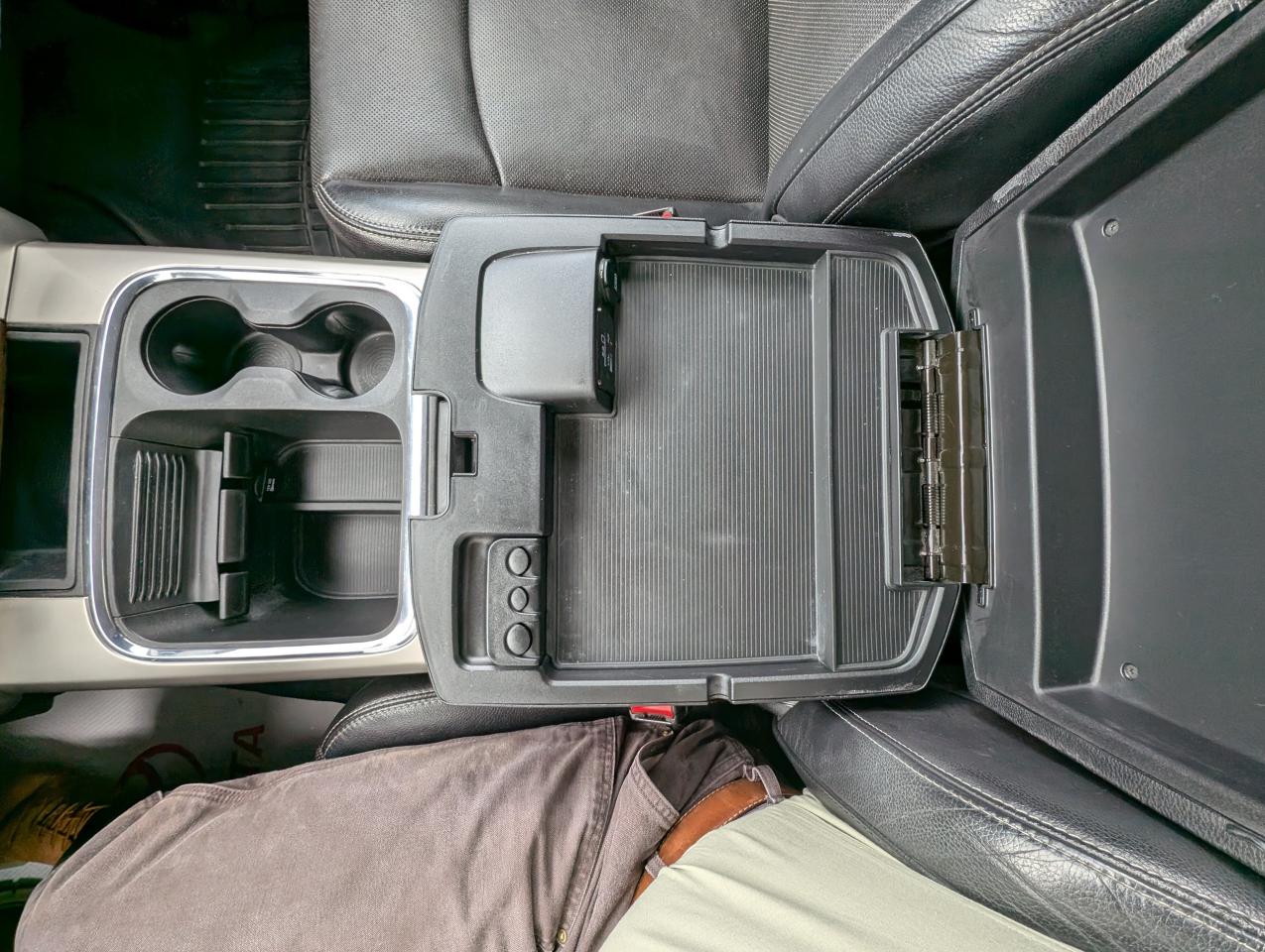 2015 RAM 1500 Laramie Photo