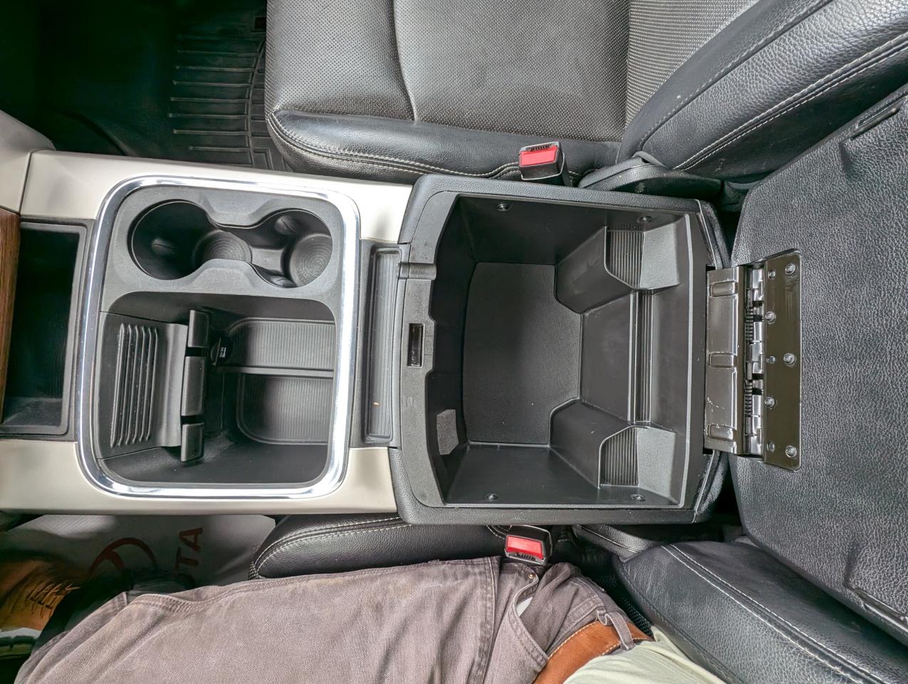 2015 RAM 1500 Laramie Photo