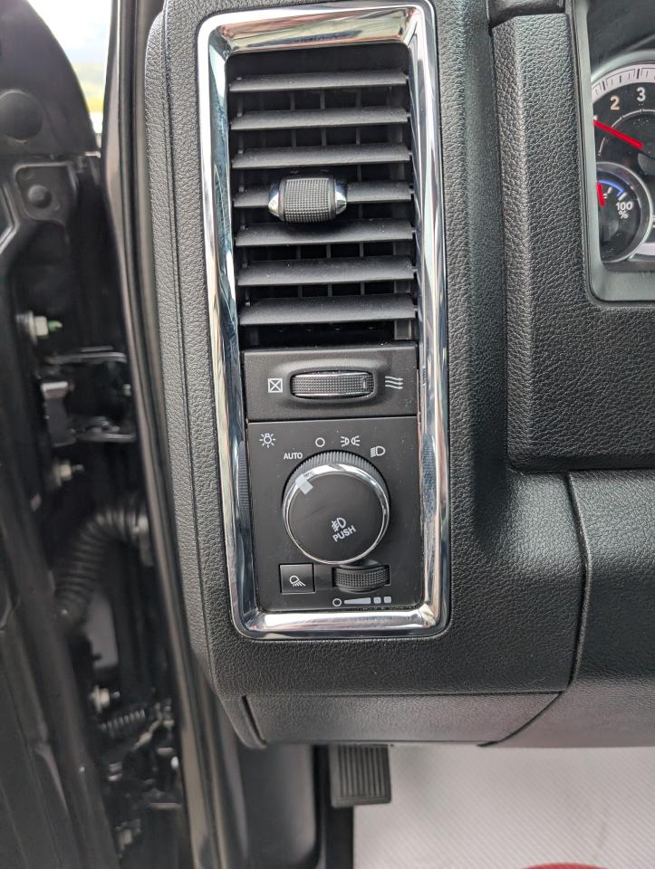 2015 RAM 1500 Laramie Photo