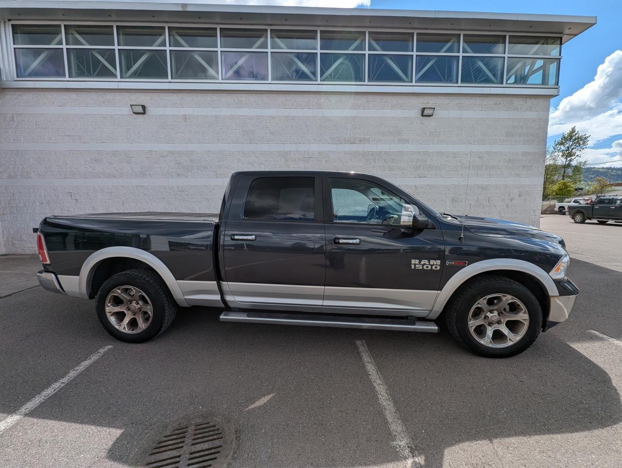 2015 RAM 1500 Laramie Photo