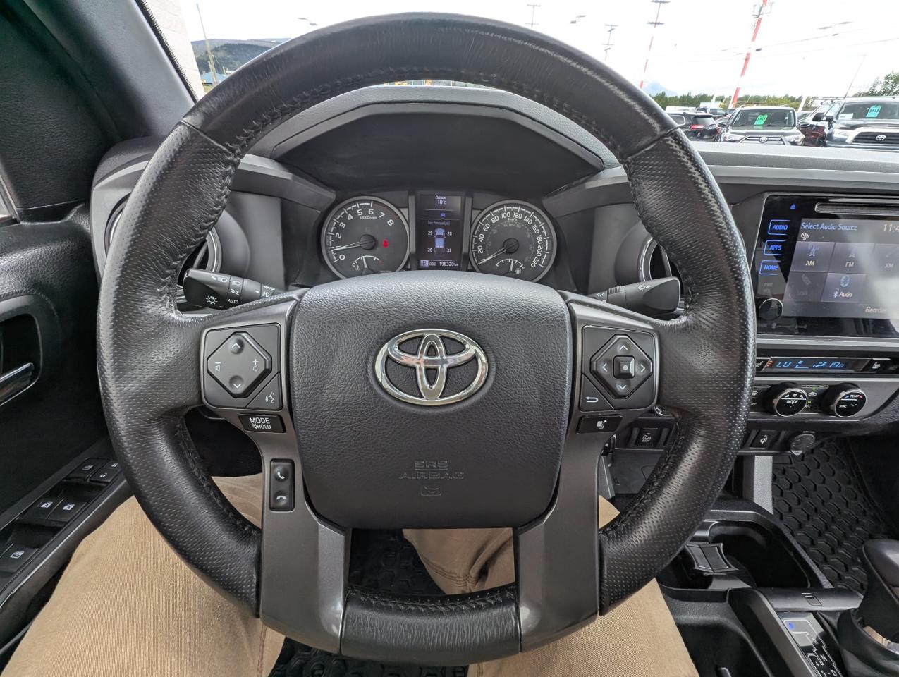 2017 Toyota Tacoma TRD Sport Photo