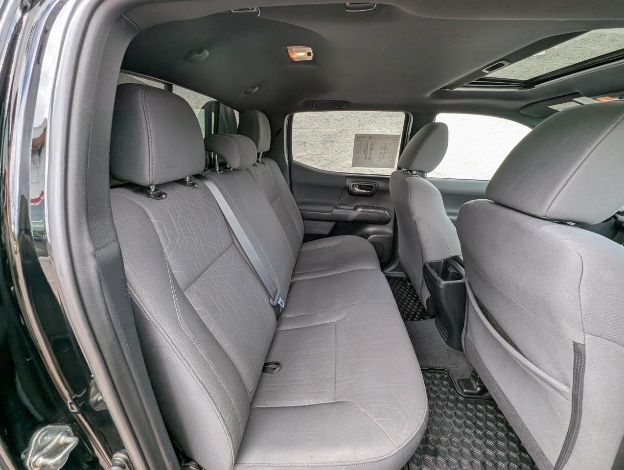 2017 Toyota Tacoma TRD Sport Photo