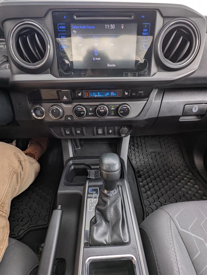 2017 Toyota Tacoma TRD Sport Photo