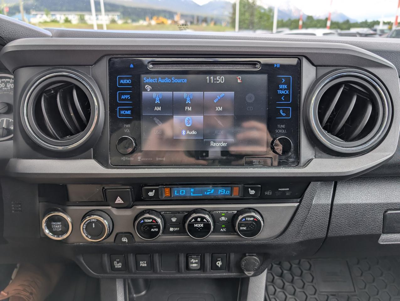 2017 Toyota Tacoma TRD Sport Photo