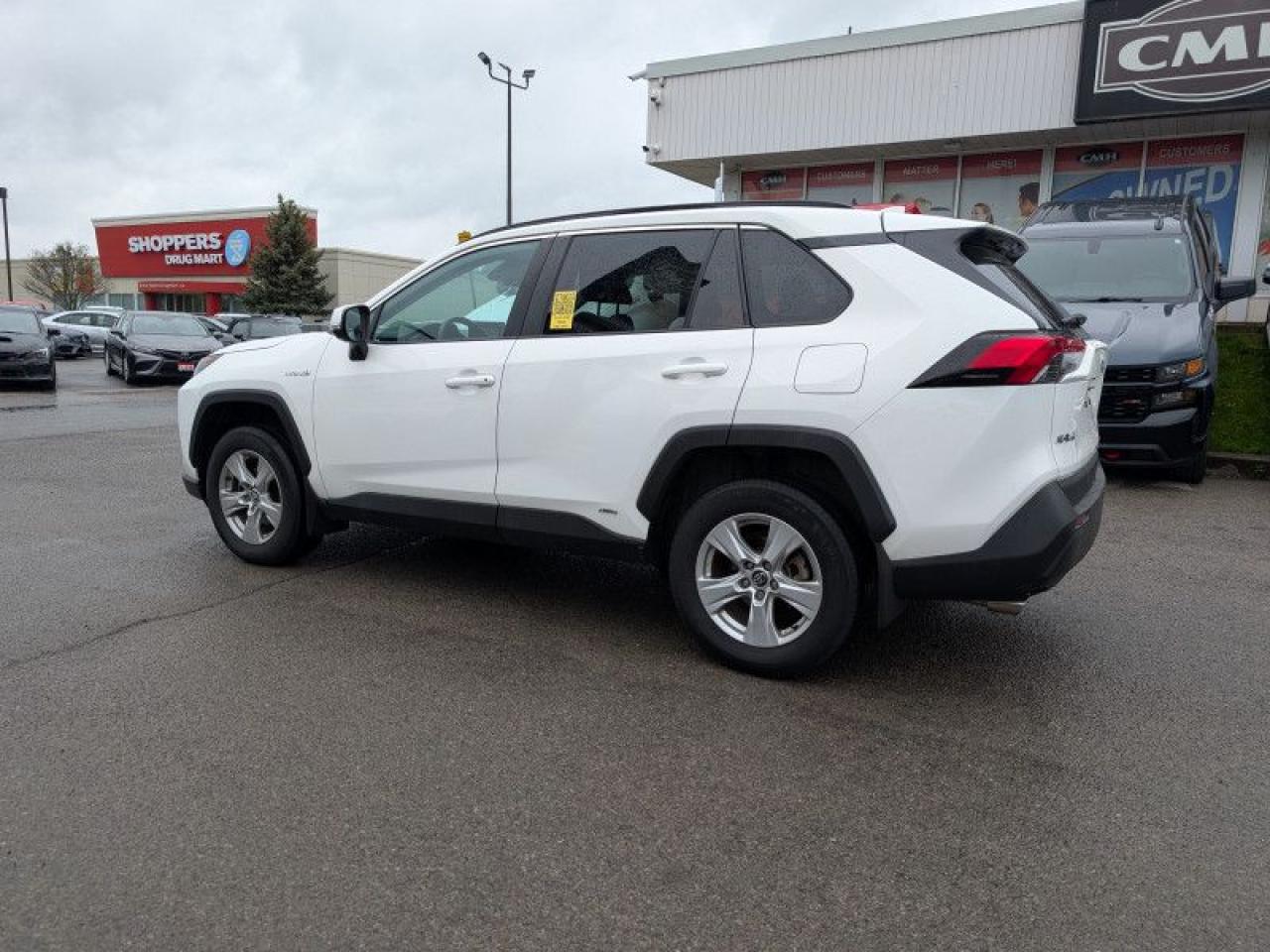 2019 Toyota RAV4 LE  **CAM - ADAP CC - HTD-SEATS** Photo2