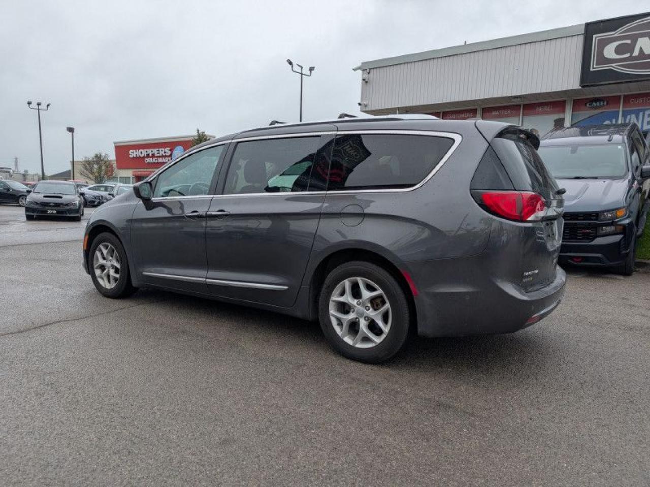 2017 Chrysler Pacifica Touring-L Plus  **SAFETYTEC GROUP** Photo2
