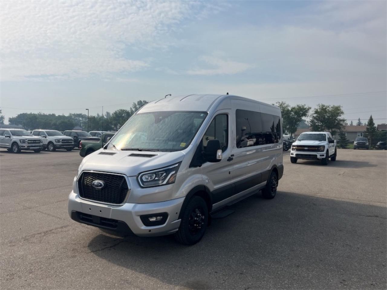 2025 Ford Transit Passenger Wagon XLT  - 360 Camera Photo4