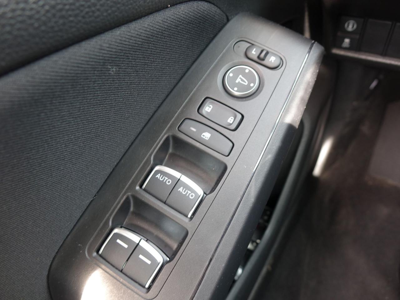 2022 Honda Civic EX Sedan CVT - Photo #17