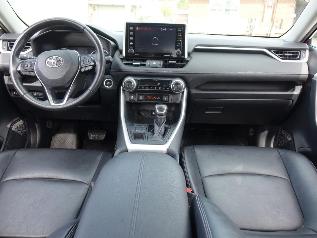 2019 Toyota RAV4 XLE AWD - Photo #13