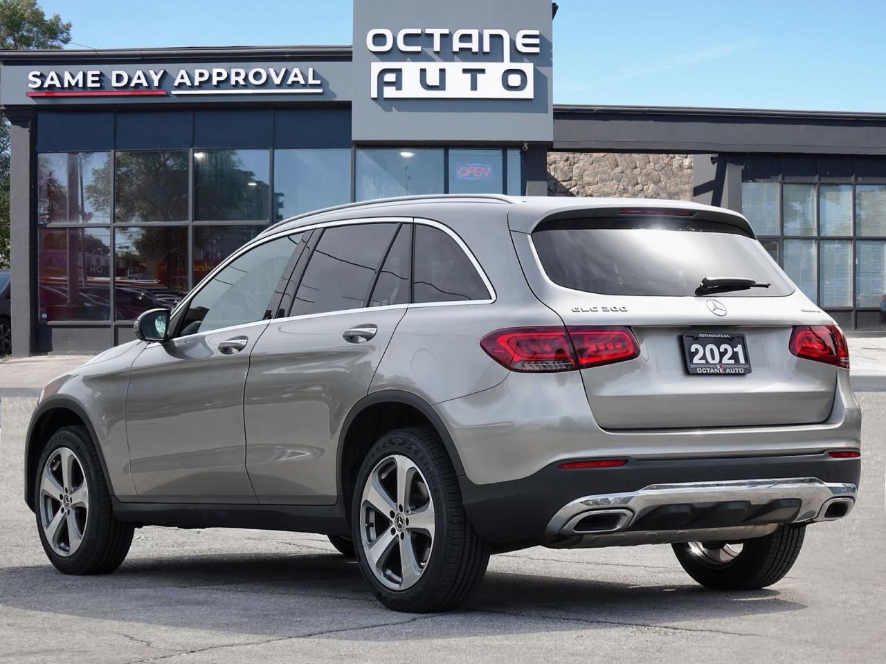 2021 Mercedes-Benz GL-Class GLC300 4MATIC - Photo #5