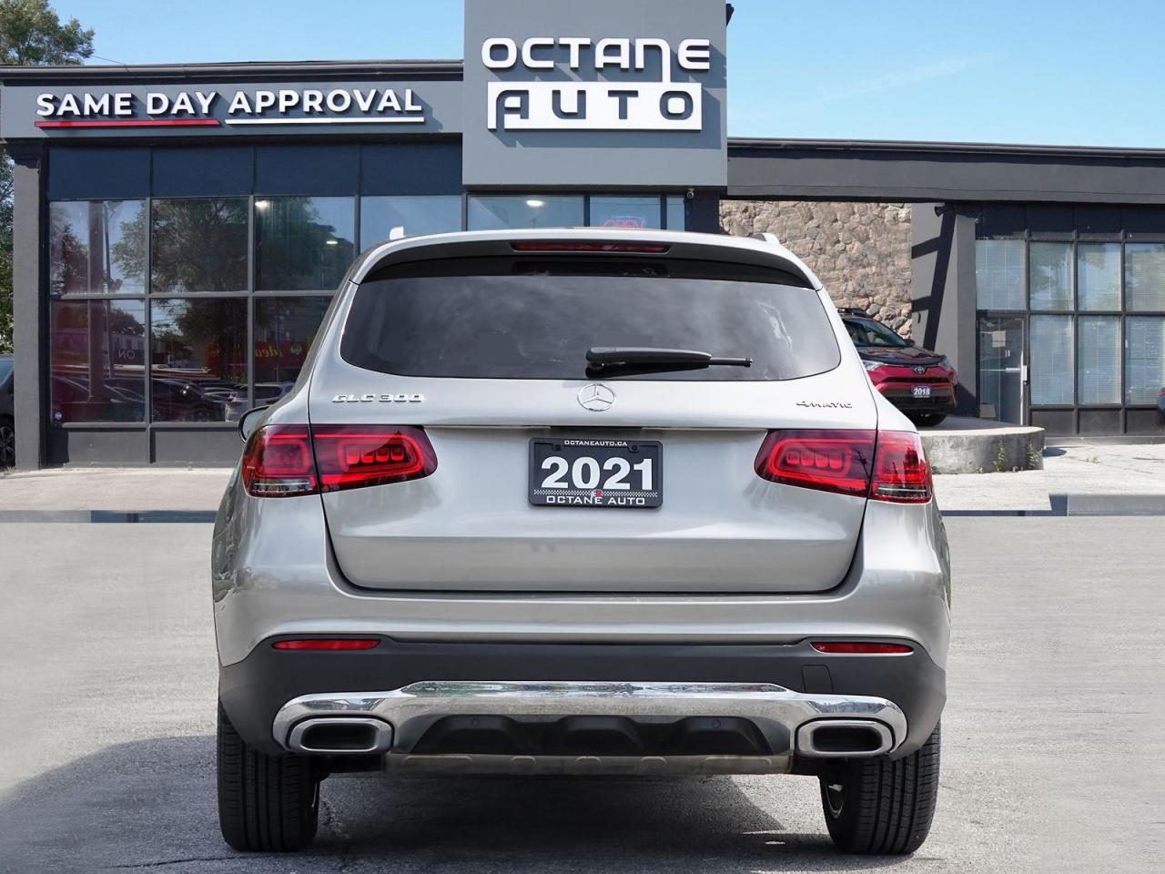 2021 Mercedes-Benz GL-Class GLC300 4MATIC - Photo #4