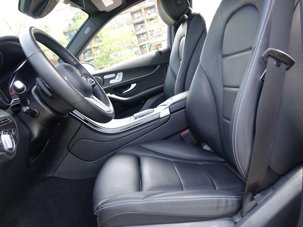 2021 Mercedes-Benz GL-Class GLC300 4MATIC - Photo #8