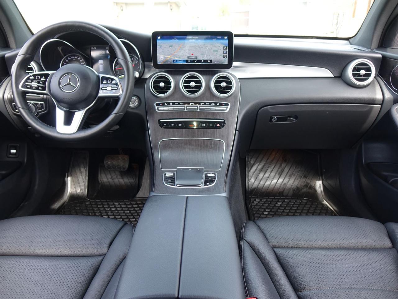 2021 Mercedes-Benz GL-Class GLC300 4MATIC - Photo #11