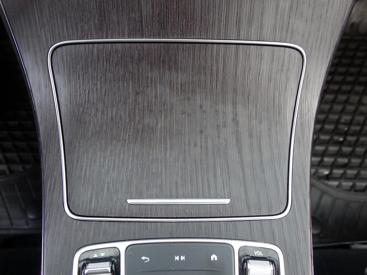 2021 Mercedes-Benz GLC-Class GLC300 4MATIC - Photo #16