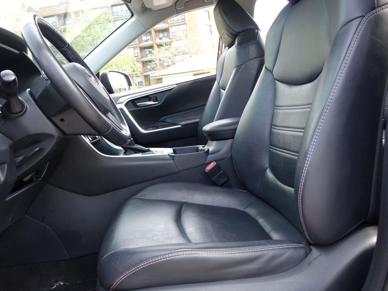 2019 Toyota RAV4 XLE AWD - Photo #8