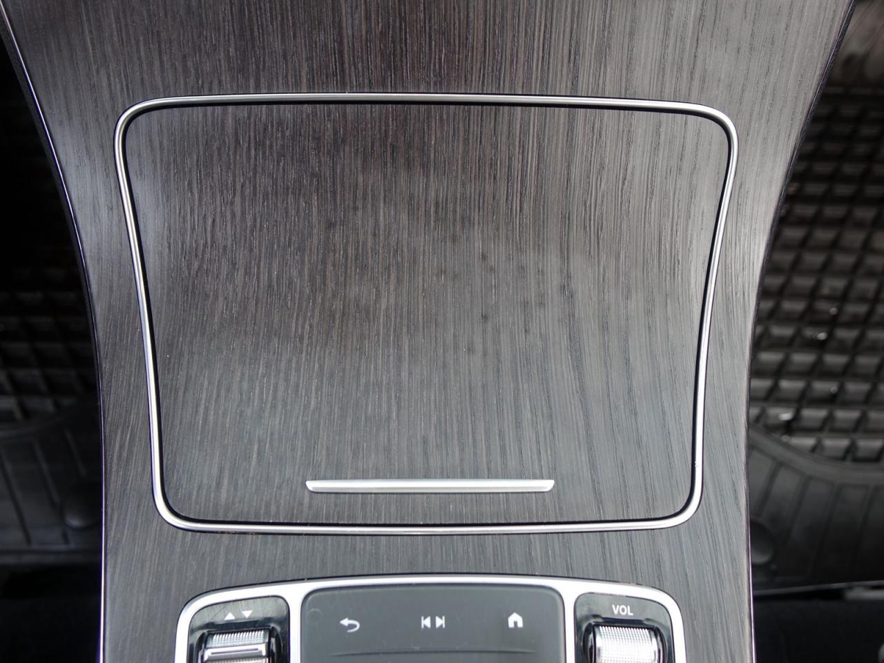 2021 Mercedes-Benz GLC-Class GLC300 4MATIC - Photo #16