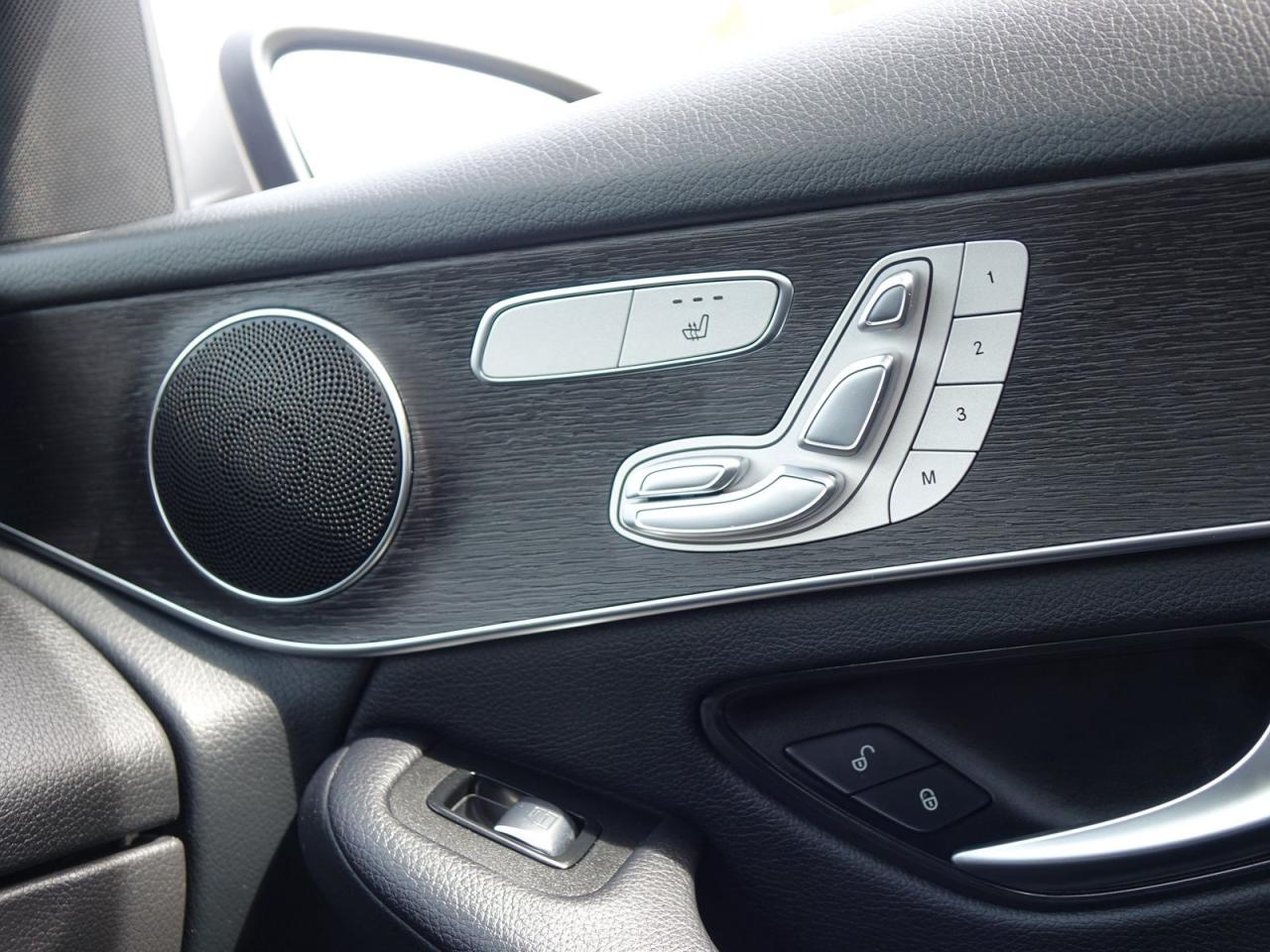 2021 Mercedes-Benz GLC-Class GLC300 4MATIC - Photo #22