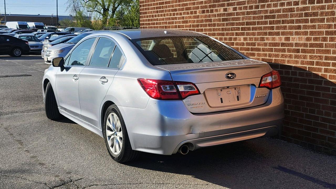 2015 Subaru Legacy 4dr Sdn CVT 2.5i w/Touring Pkg Photo2
