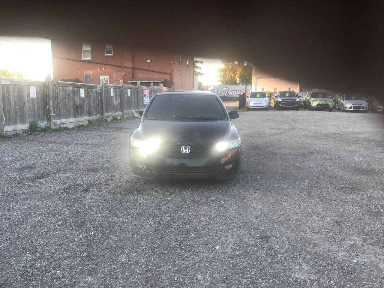 Used 2011 Honda Civic Coupe DX-G for sale in Oshawa, ON