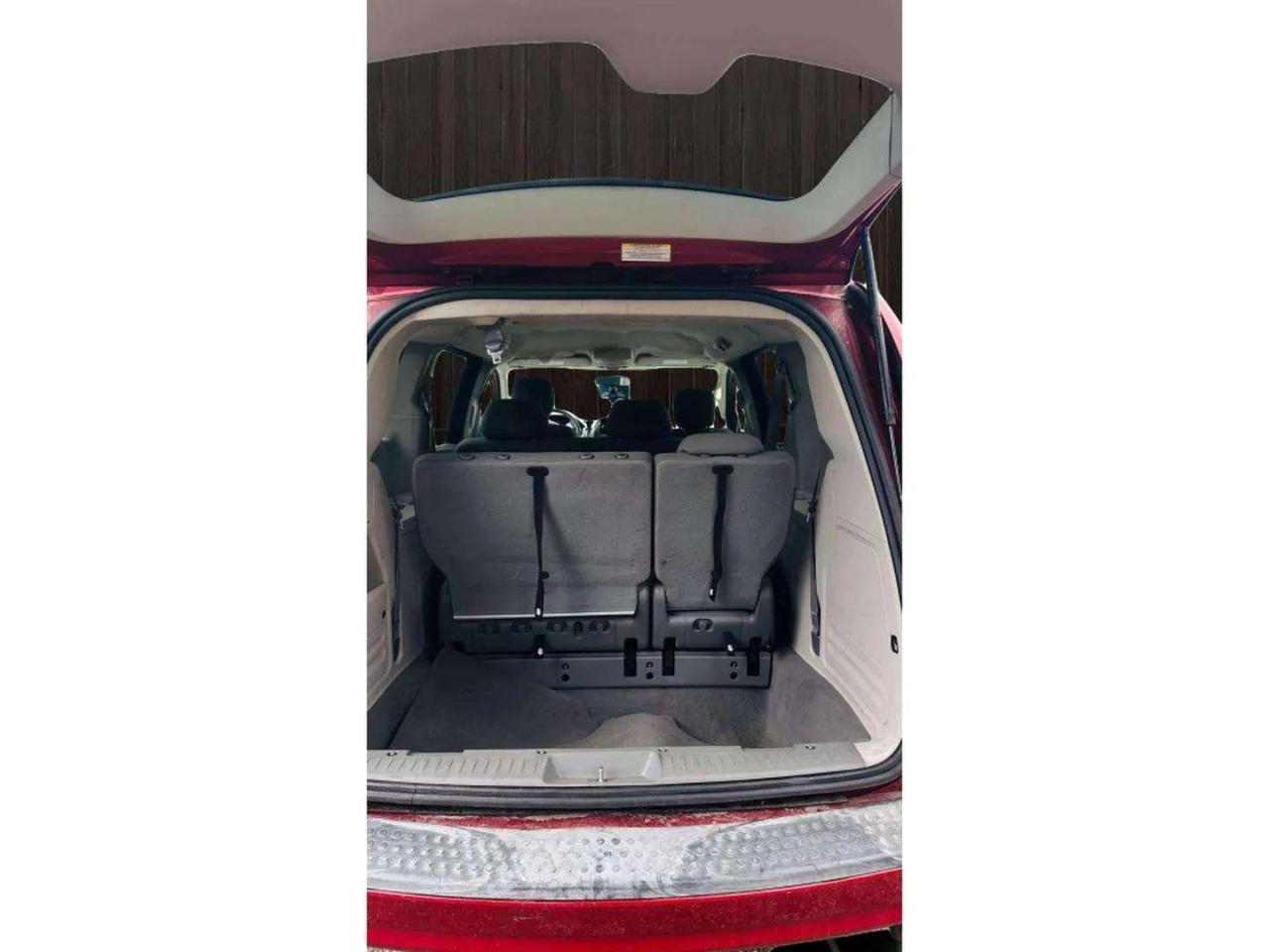 2008 Dodge Grand Caravan SE - Photo #12