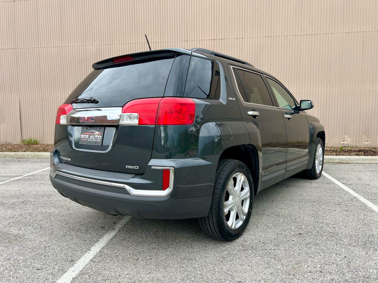 2017 GMC Terrain SLE - Photo #4