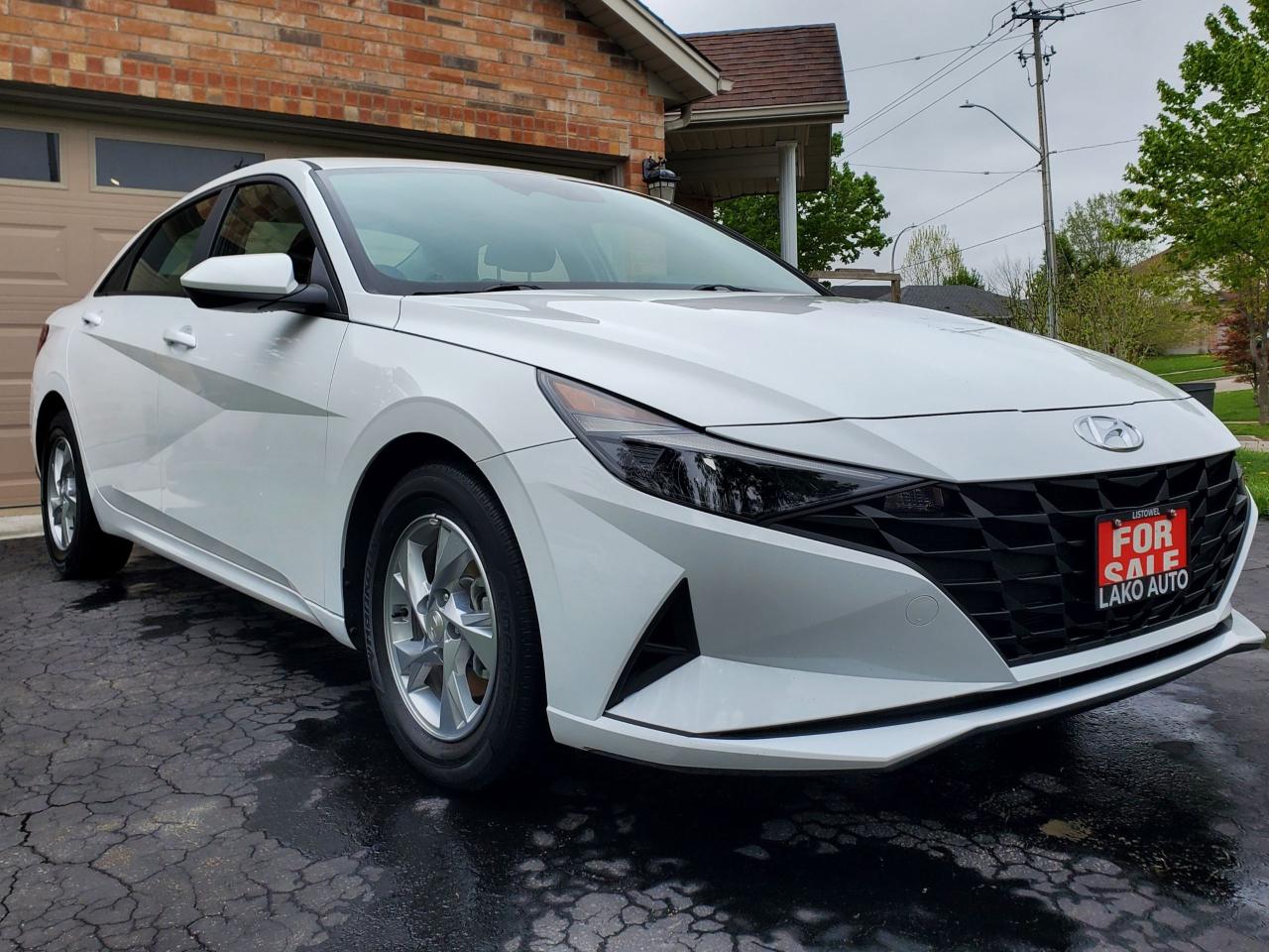 2021 Hyundai Elantra Essential **LOW KMS**38,000kms**WARRANTY - Photo #5