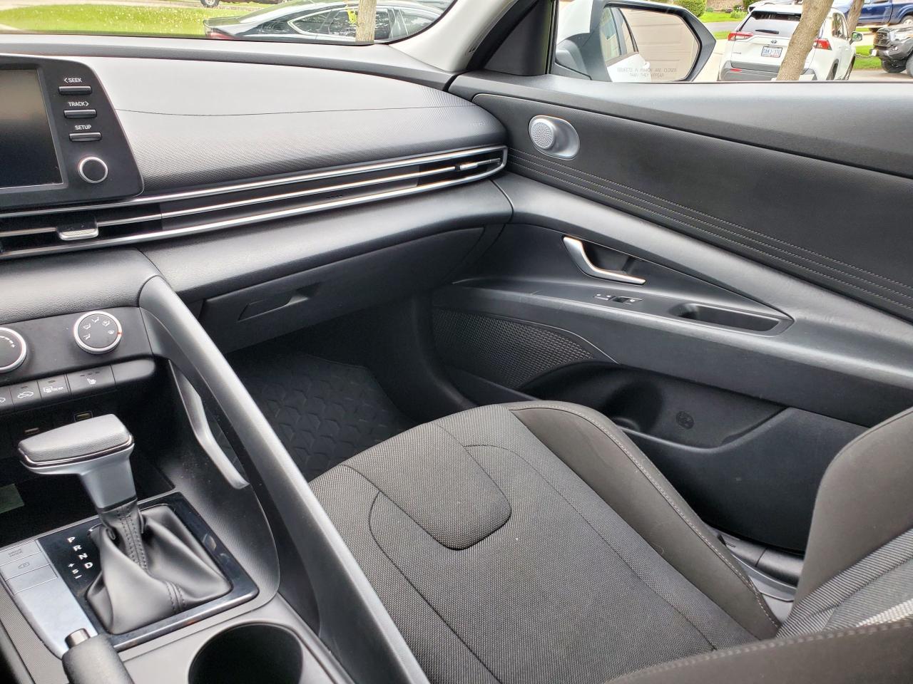 2021 Hyundai Elantra Essential **LOW KMS**38,000kms**WARRANTY - Photo #15
