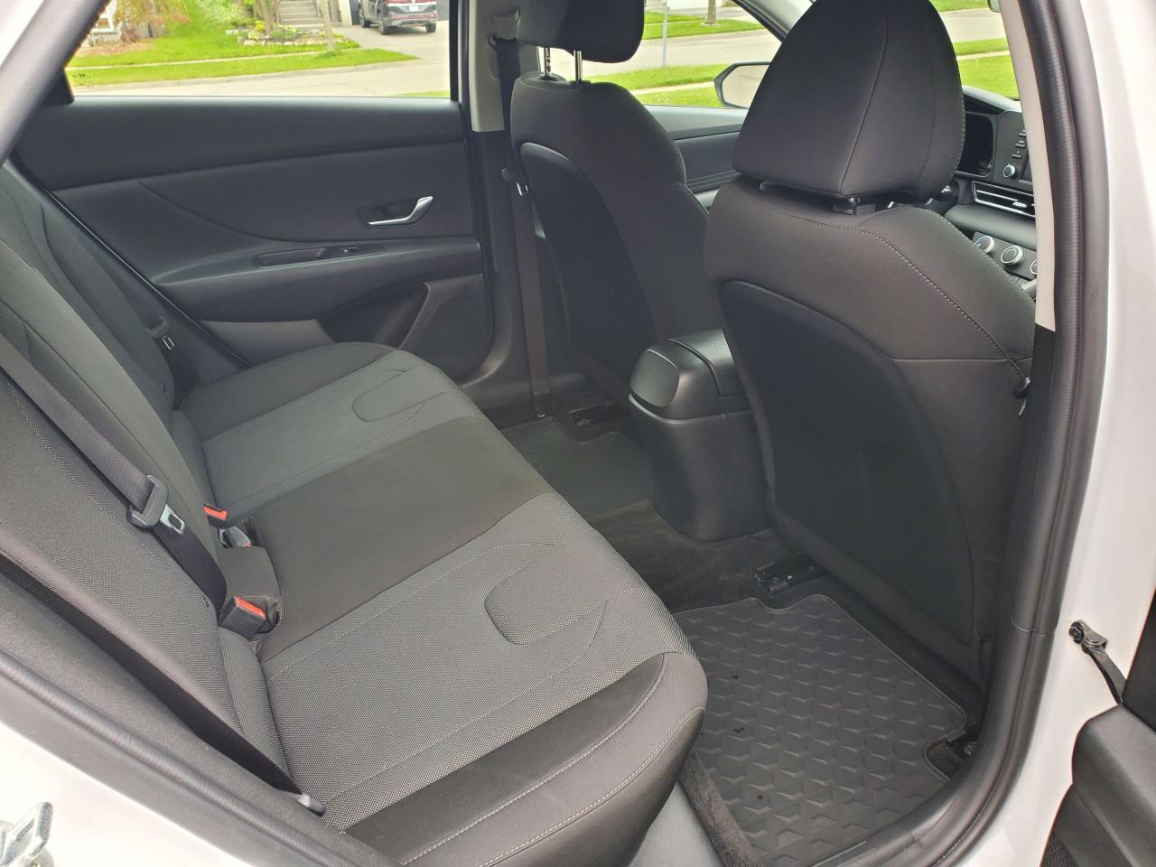 2021 Hyundai Elantra Essential **LOW KMS**38,000kms**WARRANTY - Photo #18