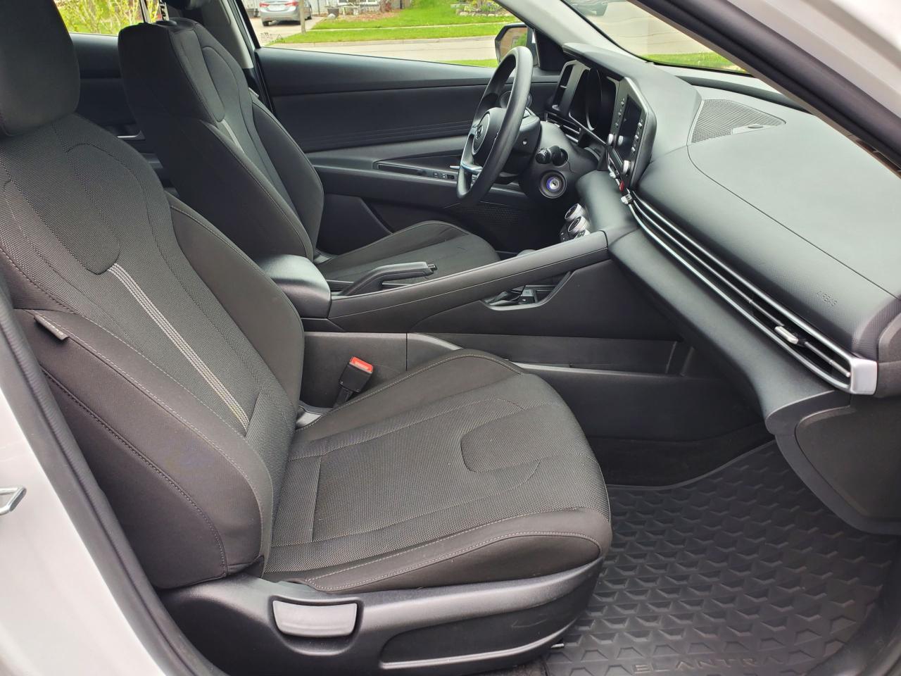 2021 Hyundai Elantra Essential **LOW KMS**38,000kms**WARRANTY - Photo #16