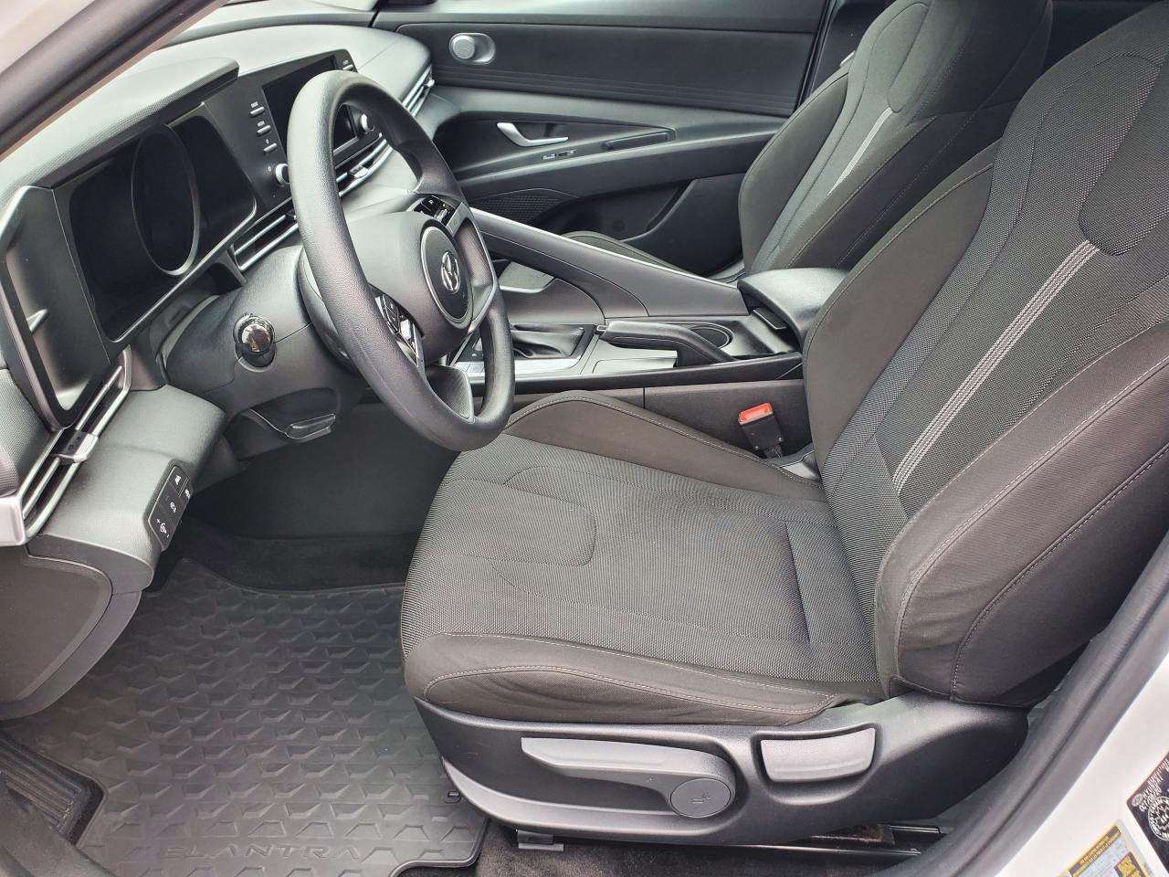 2021 Hyundai Elantra Essential **LOW KMS**38,000kms**WARRANTY - Photo #8