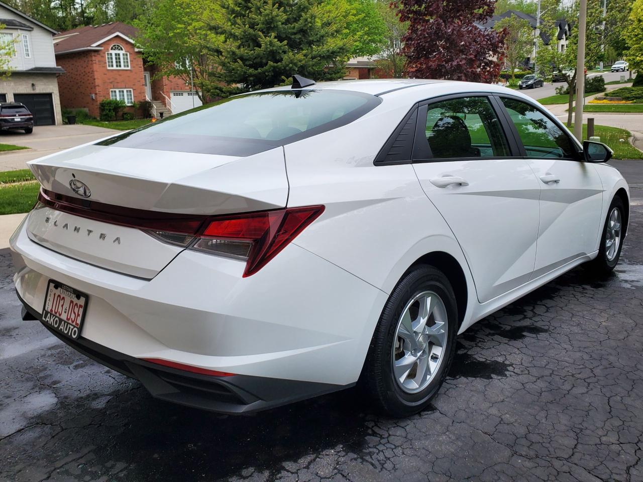 2021 Hyundai Elantra Essential **LOW KMS**38,000kms**WARRANTY - Photo #4