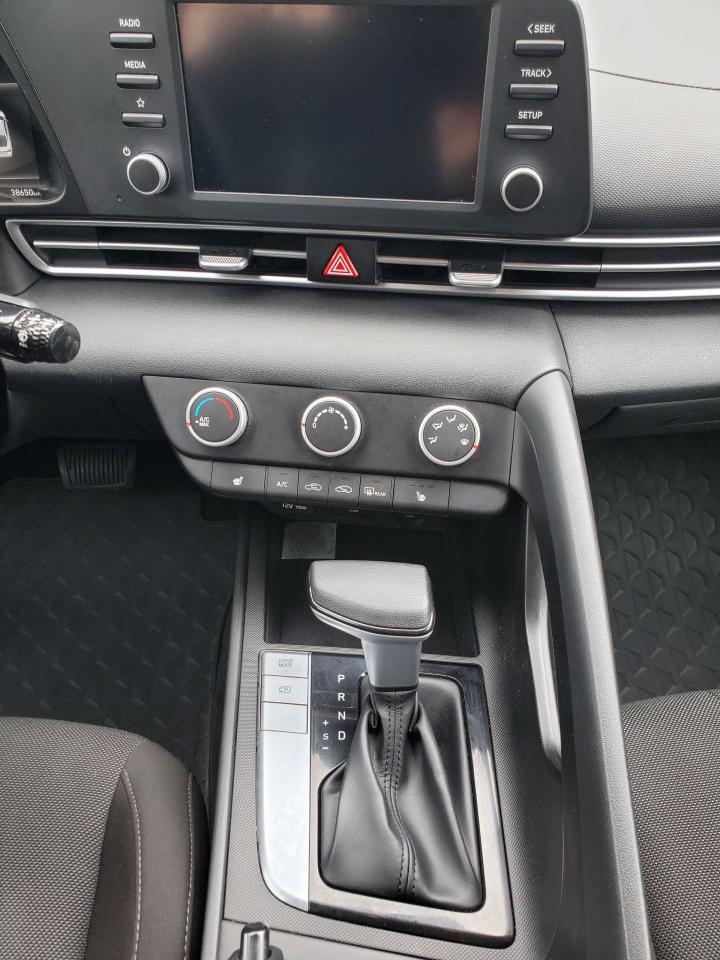 2021 Hyundai Elantra Essential **LOW KMS**38,000kms**WARRANTY - Photo #13