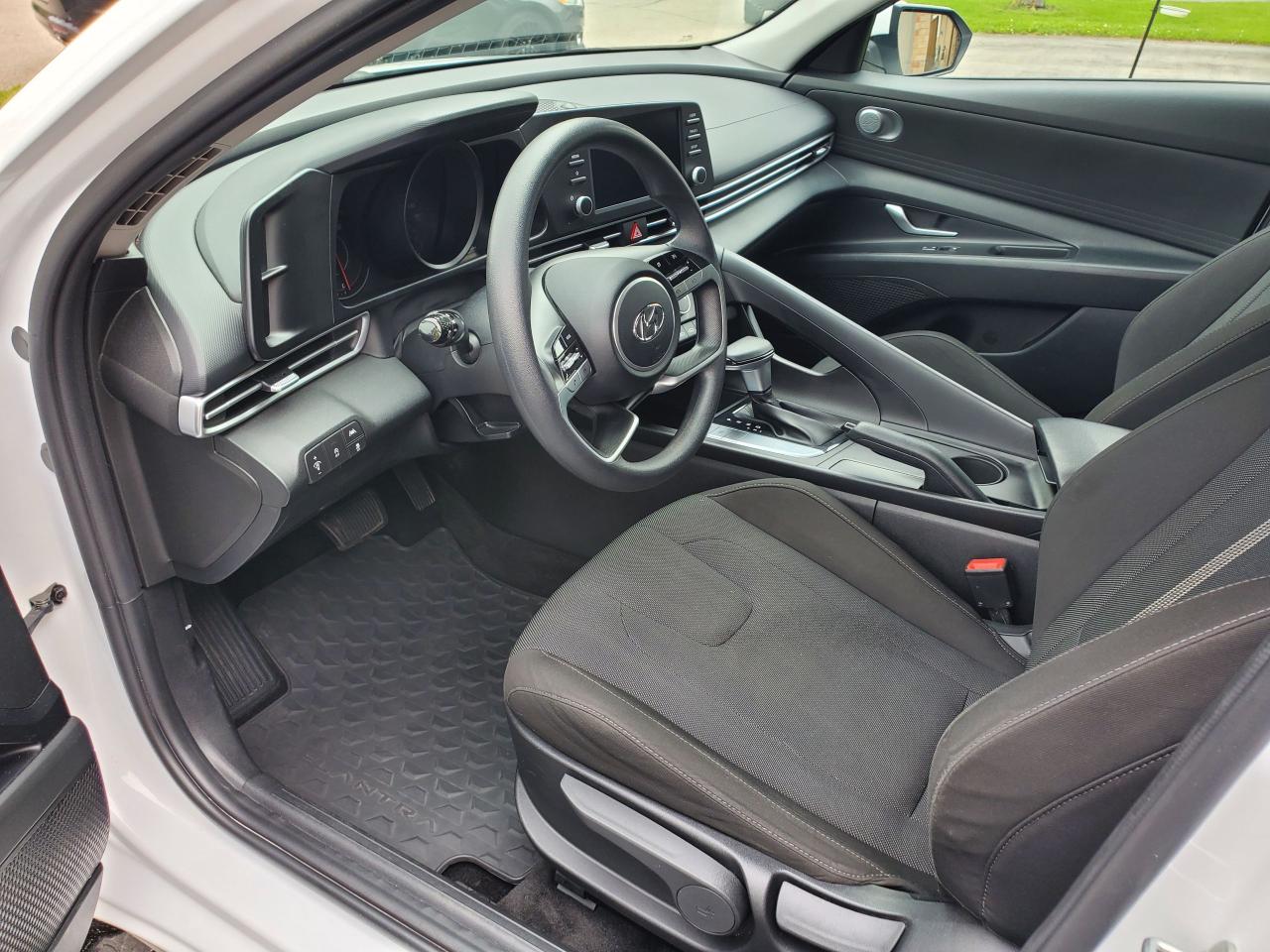 2021 Hyundai Elantra Essential **LOW KMS**38,000kms**WARRANTY - Photo #7