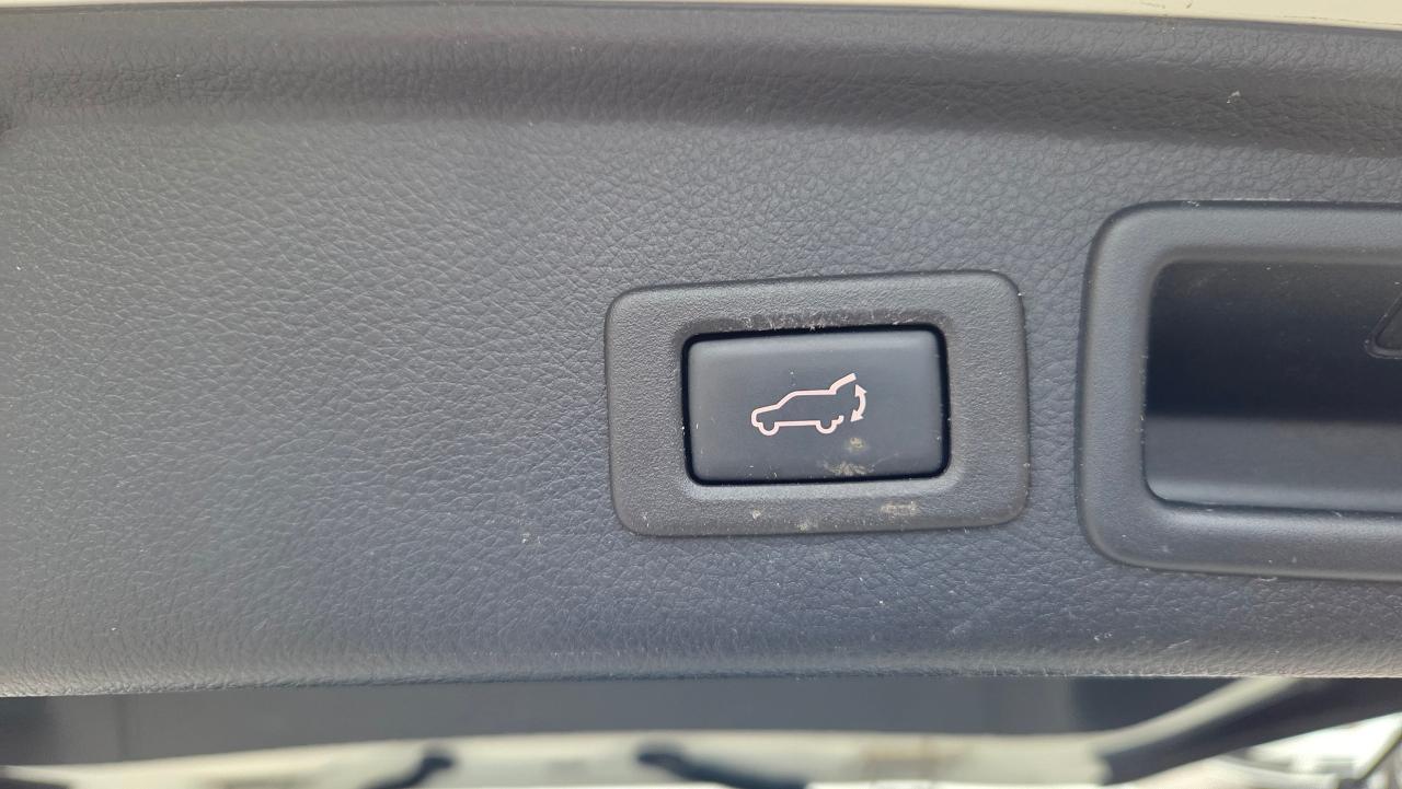 2018 Subaru Forester TOURING - Photo #11