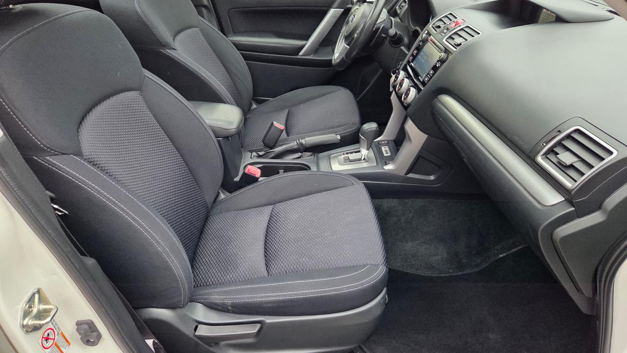 2018 Subaru Forester TOURING - Photo #8