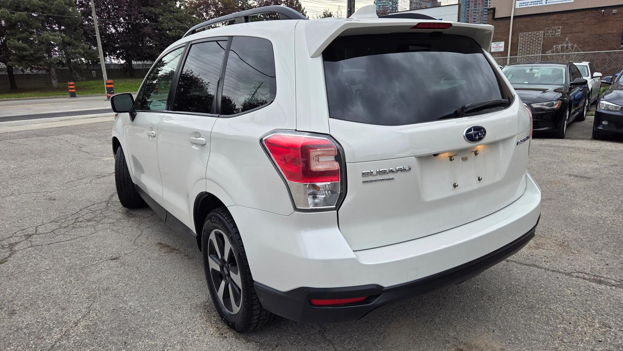 2018 Subaru Forester TOURING - Photo #3