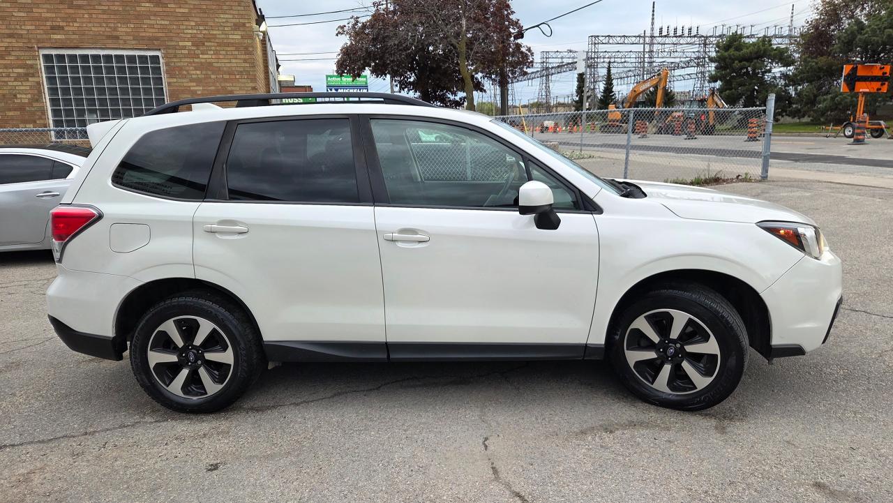 2018 Subaru Forester TOURING - Photo #5