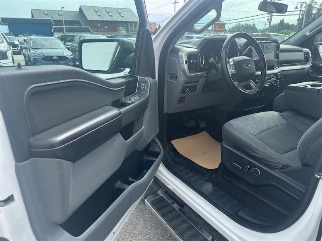 2021 Ford F-150 XLT Photo5