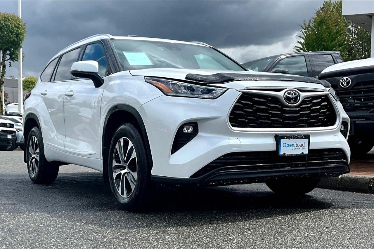 Used 2024 Toyota Highlander XLE AWD for sale in Abbotsford, BC
