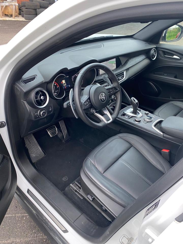 2023 Alfa Romeo Stelvio SPRINT - Photo #13