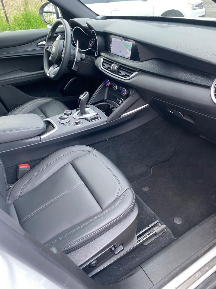 2023 Alfa Romeo Stelvio SPRINT - Photo #14