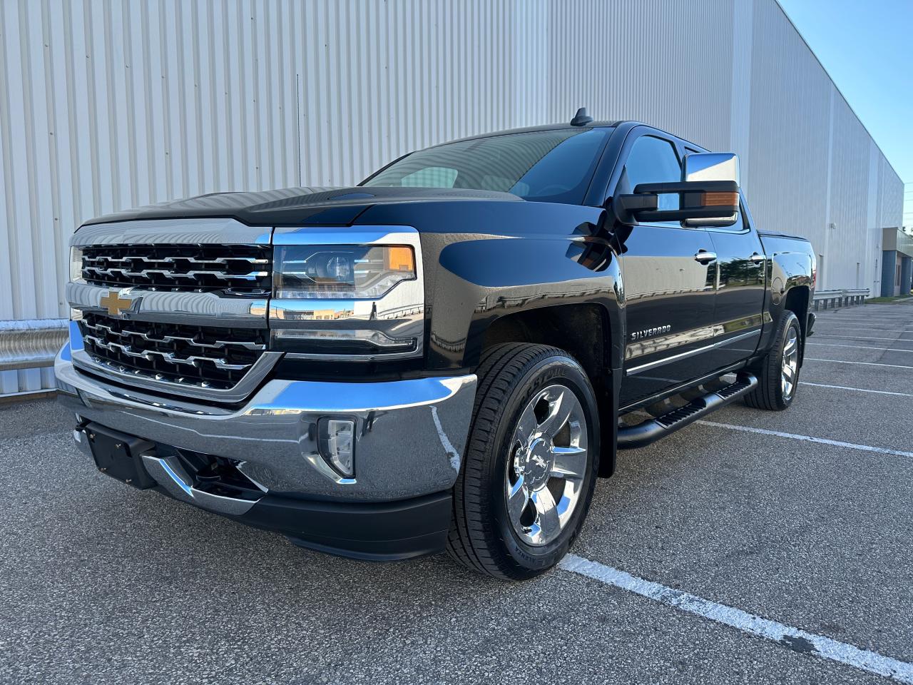 2018 Chevrolet Silverado 1500 LTZ 6.2L TRIPLE BLACK Photo4