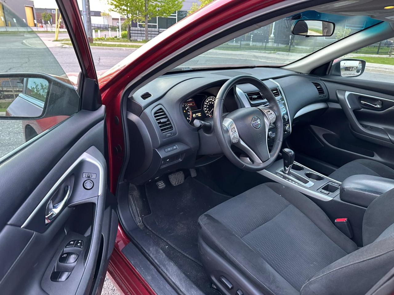 2015 Nissan Altima FULLY CERTIFIED // 1Y WARRANTY INCLUDED - Photo #19