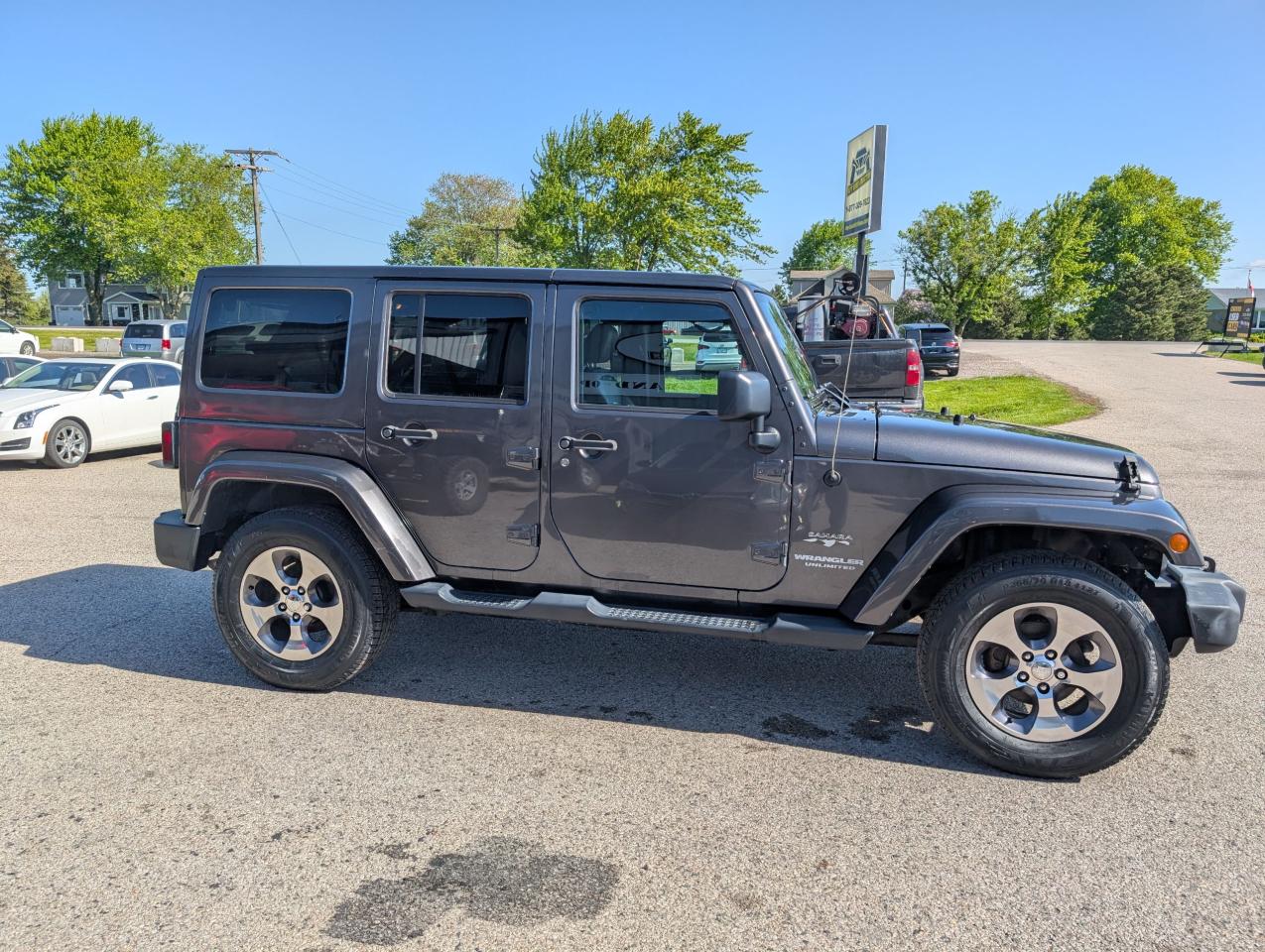 2016 Jeep Wrangler Sahara - Photo #6